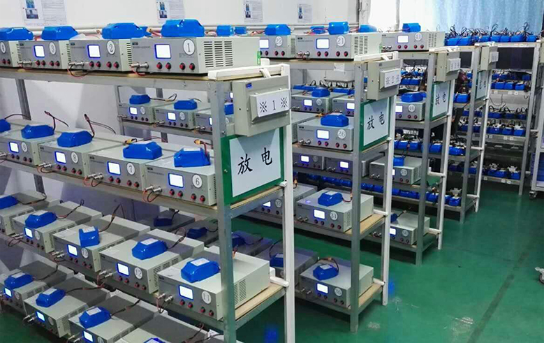 Instruments et équipements de décharge de batteries au lithium